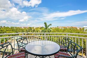 Pool View Pvt Balcony Samana Cay Suite