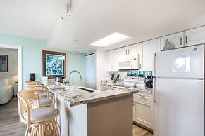 Pool View Pvt Balcony Samana Cay Suite