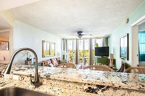 Pool View Pvt Balcony Samana Cay Suite