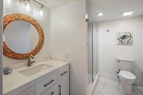 Island Time Gorgeous Condo Steps To The Beach