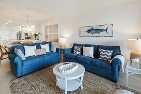 Island Time Gorgeous Condo Steps To The Beach