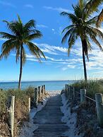 Island Time Gorgeous Condo Steps To The Beach
