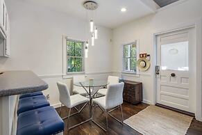 Lil Bit Adorable Conch Home on Quiet Street