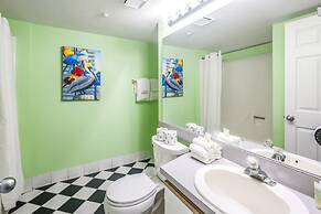 The Trinidad by Brightwild Pool View Parking