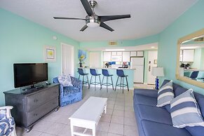 The Trinidad by Brightwild Pool View Parking