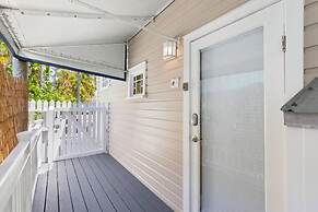 Poolside Paradise by Brightwild Heated Pool