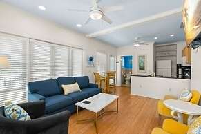 Poolside Paradise by Brightwild Heated Pool