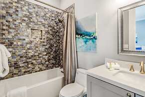 Mastway House by Brightwild Pool Dock