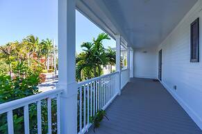 Mastway House by Brightwild Pool Dock