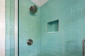 Mastway House by Brightwild Pool Dock