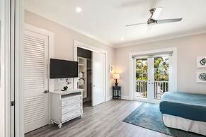 Mastway House by Brightwild Pool Dock