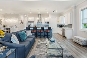 Seagate House by Brightwild Waterfront w Dock