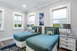 Seagate House by Brightwild Waterfront w Dock