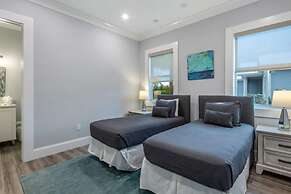 Seagate House by Brightwild Waterfront w Dock