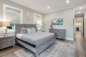 Seagate House by Brightwild Waterfront w Dock