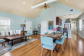 Sky Suite on Duval by Brightwild Condo w Balcony