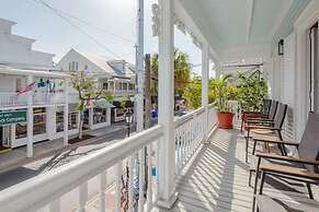 Sky Suite on Duval by Brightwild Condo w Balcony