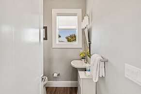 Spindrift House by Brightwild Huge Pool Dock