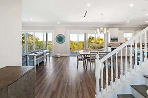 Spindrift House by Brightwild Huge Pool Dock