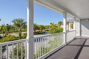 Spindrift House by Brightwild Huge Pool Dock