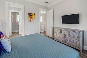 Spindrift House by Brightwild Huge Pool Dock