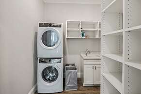 Spindrift House by Brightwild Huge Pool Dock