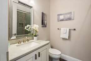 Mirador House by Brightwild Pool Dock