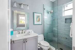 Waterlane House by Brightwild Pool Boat Dock