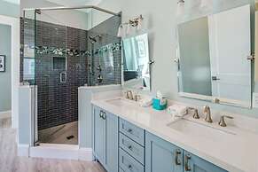 Waterlane House by Brightwild Pool Boat Dock