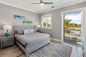 Waterlane House by Brightwild Pool Boat Dock