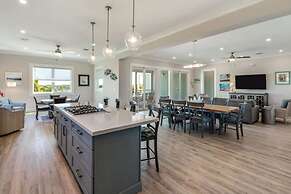 Waterlane House by Brightwild Pool Boat Dock