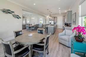 Waterlane House by Brightwild Pool Boat Dock