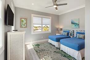 Waterlane House by Brightwild Pool Boat Dock