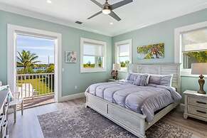 Waterlane House by Brightwild Pool Boat Dock