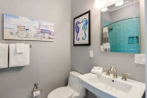 Waterlane House by Brightwild Pool Boat Dock