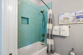 Waterlane House by Brightwild Pool Boat Dock