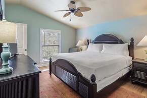 Cloud Suite on Duval Luxury Condo Epic Location