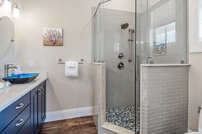 Suncoast House by Brightwild Pool Boat Dock