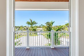 Suncoast House by Brightwild Pool Boat Dock