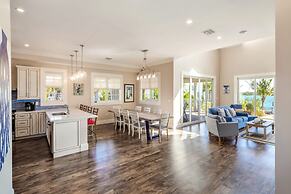 Suncoast House by Brightwild Pool Boat Dock