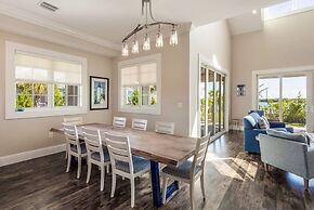 Suncoast House by Brightwild Pool Boat Dock