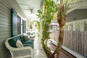 Conch Cottage by Brightwild Quiet w Shared Pool