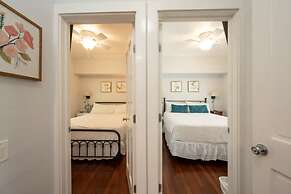 Conch Cottage by Brightwild Quiet w Shared Pool