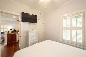 Conch Cottage by Brightwild Quiet w Shared Pool