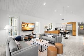 Casa Cohiba by Brightwild Steps to 7th Ave