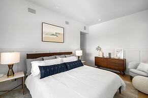 Casa Cohiba by Brightwild Steps to 7th Ave