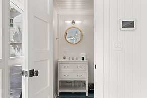 Hyde Park Hydeaway Stunning Home w Heated Pool