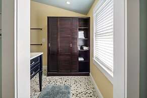 Sky Suites Retreat by Brightwild 2 Stunning Condos