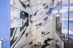 Keys Please by Brightwild Pool Steps to Duval