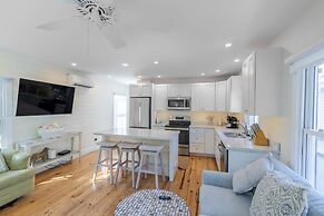 Keys Please by Brightwild Pool Steps to Duval